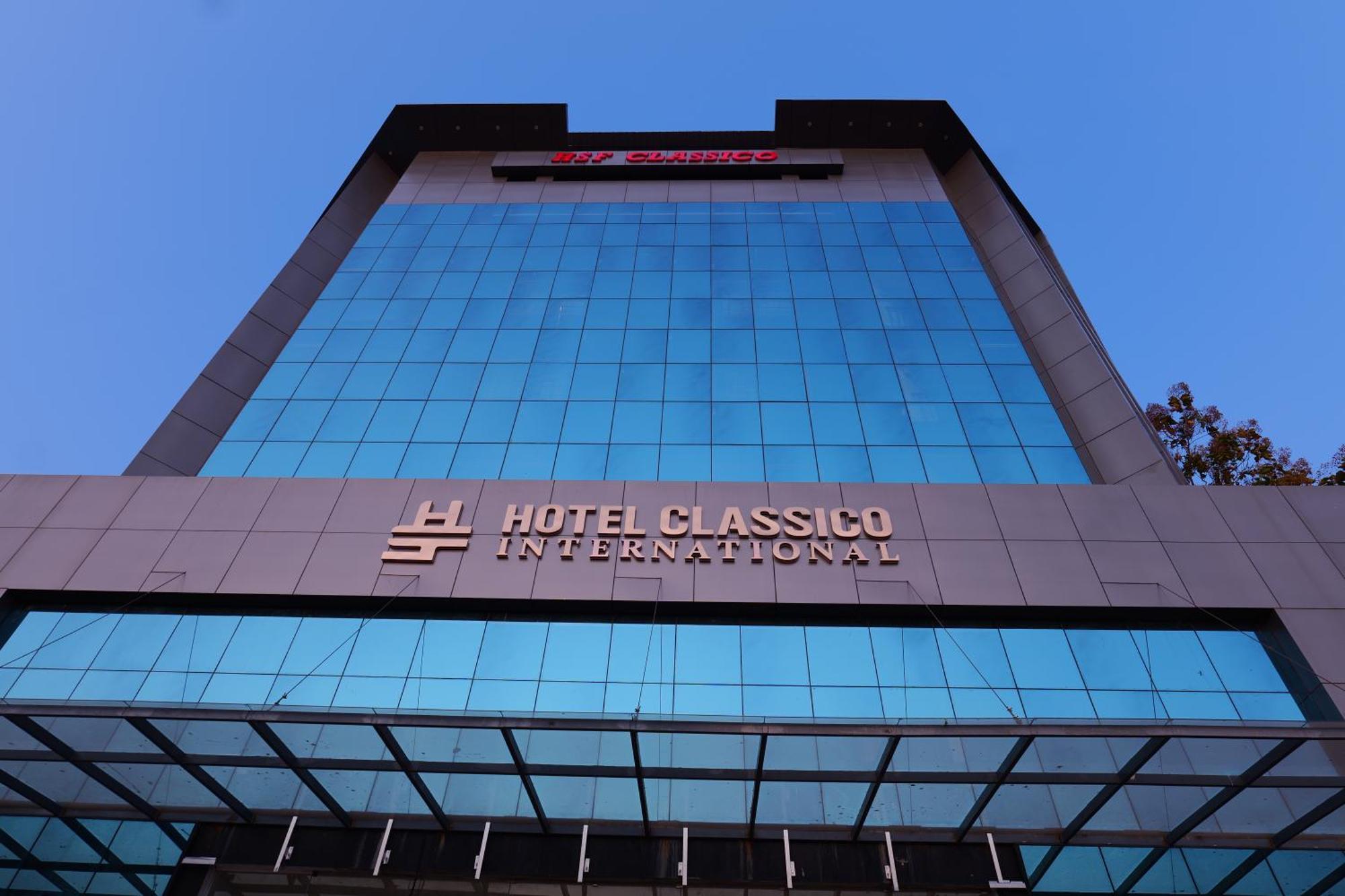 Hotel Classico International Kannangad Exterior foto